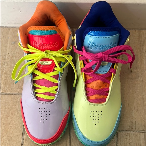 Nike LeBron 20 Men’s Basketball, size 8 - Picture 2 of 10